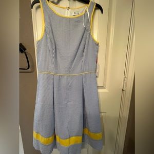 NWT Elle blue white striped lined seersucker dress, yellow trim, size medium.
